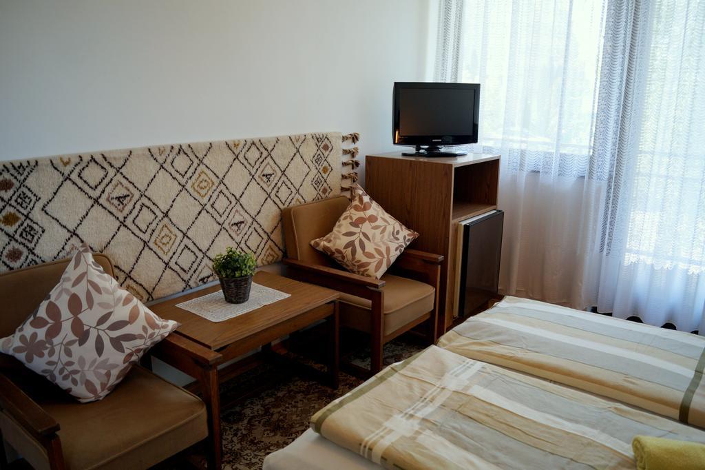 Sophie'S Guesthouse Siófok Zewnętrze zdjęcie