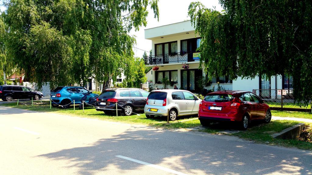 Sophie'S Guesthouse Siófok Zewnętrze zdjęcie